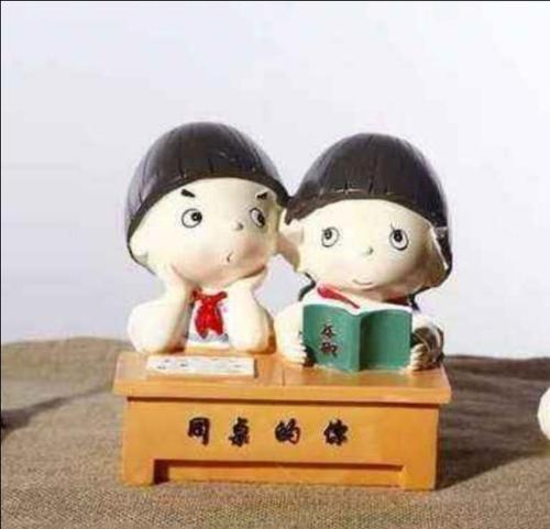 桌友是个“胖老板”