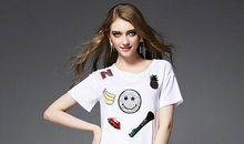 那抹俏皮的微笑