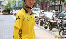 烈日下的外卖小哥