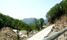 山路弯弯山路长