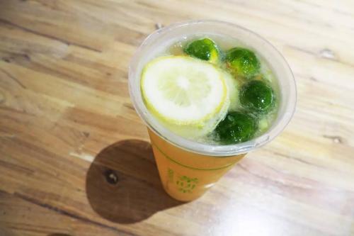 酸柠檬水