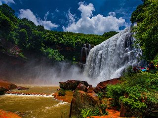 美丽的赤水瀑布