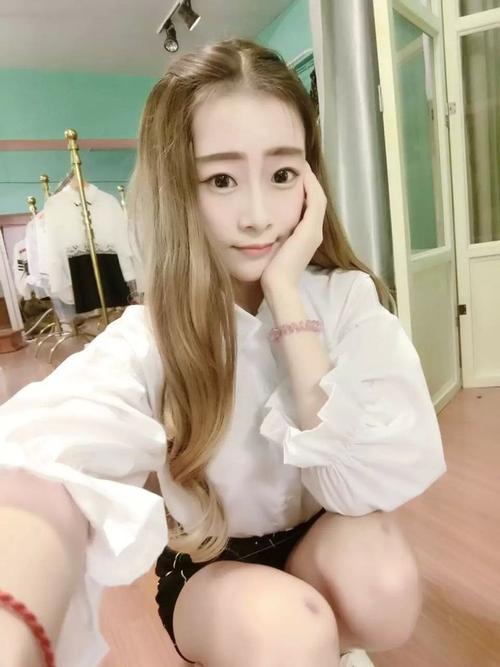 我找到了她？