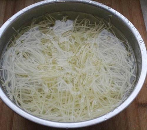酸中带点甜味