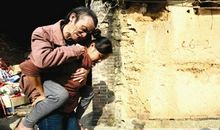 我看见了父亲的背