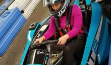 越来越小的背影