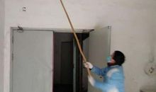 卫生间墙角的蜘蛛网