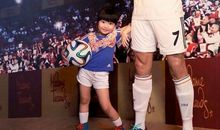 那温馨的一幕进入了我的视线