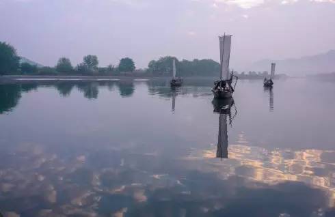 古岩画乡