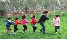 有趣的老鹰抓小鸡游戏