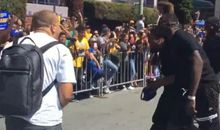 众星捧月的滋味