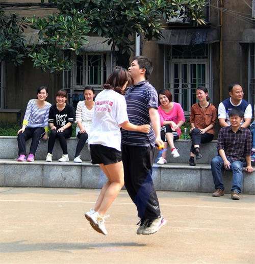 第一次参加跳绳比赛