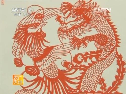 我喜欢故乡雕刻的剪纸