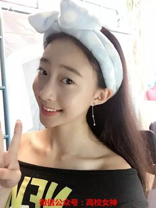 内心总是乐观，脸上总是微笑