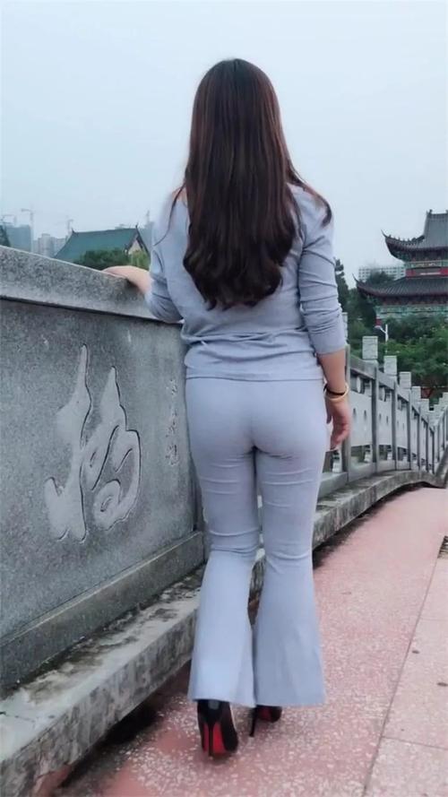 感人的身影