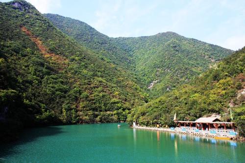 美丽的乌龙河