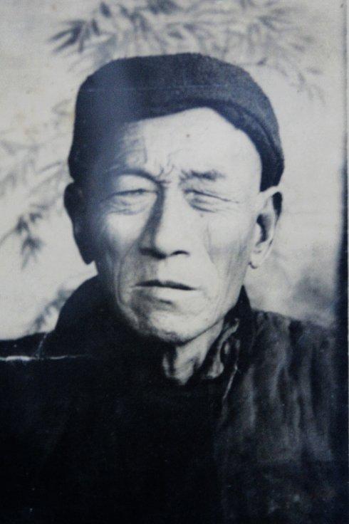 爷爷小姐