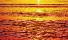 人生最美夕阳红，何须惆怅近黄昏