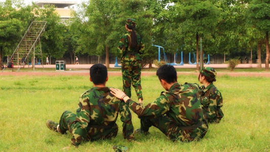 我的军事训练累了