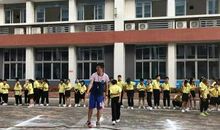 记一次拉手拔河比赛