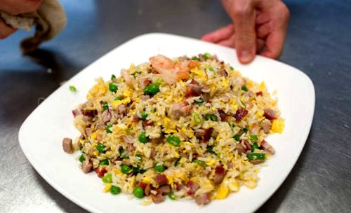 “苦”鸡蛋炒饭