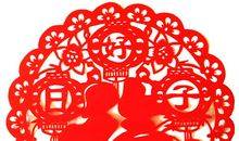 剪窗花，过新年