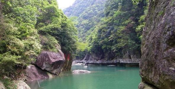 美丽的浙东大峡谷