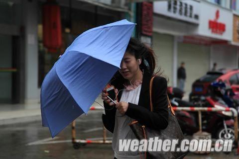 像海盐一样，在风雨中前进
