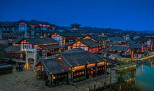 游“东方盐湖城”