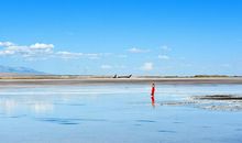 夏天的茶卡盐湖