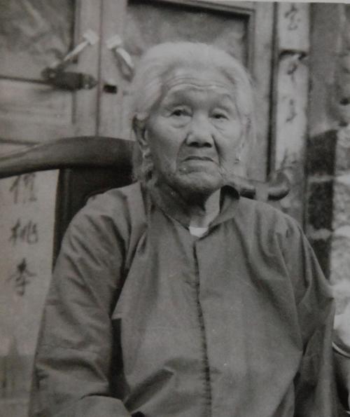 为什么总是让她