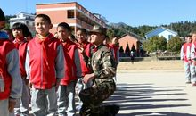 国防教育进校园