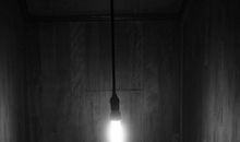 黑暗之时一盏明灯