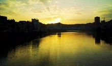 记忆中的那条河