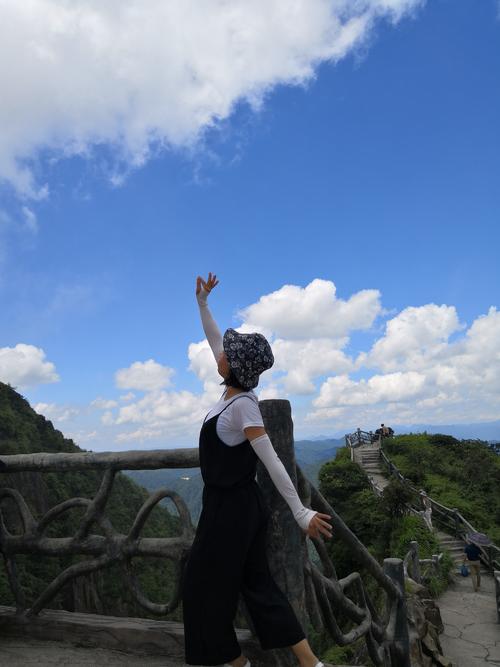 芒山之旅