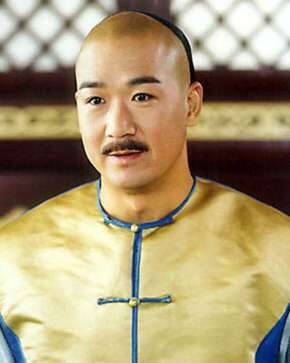 吹胡子，凝视