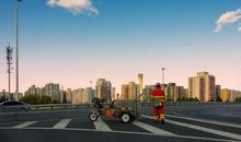 背影弯下的那一刻