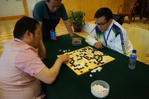 参加围棋游戏