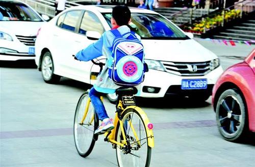 请不要将共用自行车变成私家车