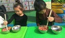 有趣的夹豆子比赛