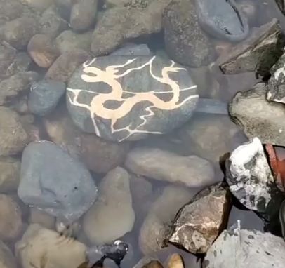 奇怪的石头