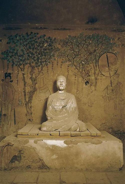 靠近莫高窟
