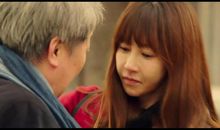 我体验到灯光下的母爱