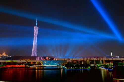 攀登广州塔