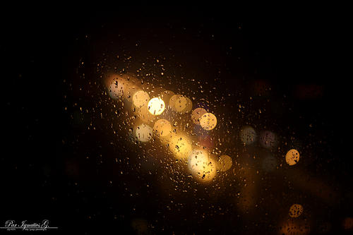在那个下雨的夜晚