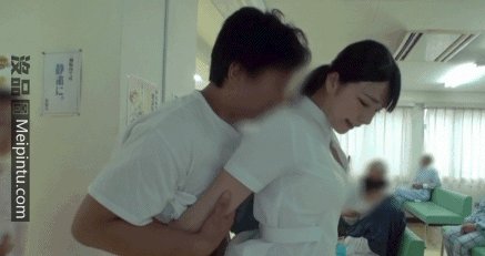 洗父母的脚