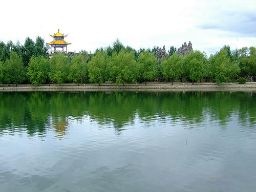 仙境湖多兰