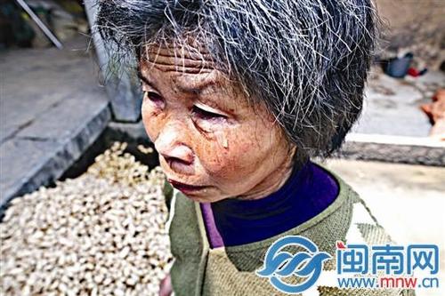 奶奶和我的眼泪