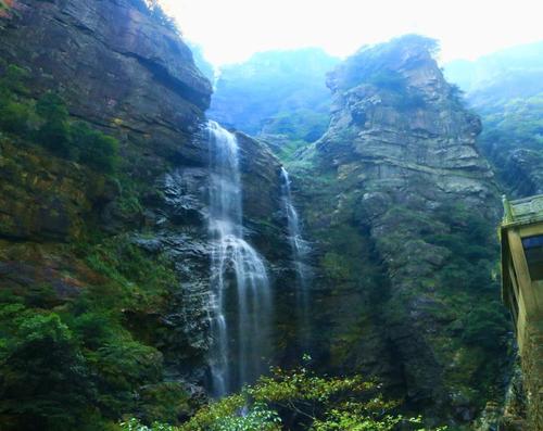 攀登卢山