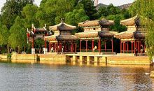 游览承德避暑山庄